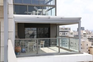 פרגולה pvc נאספת חשמלית , סוככי זרועות