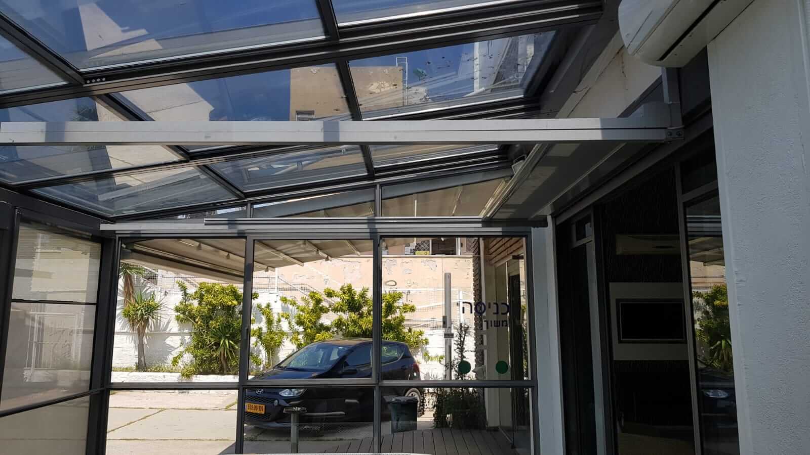 סוככים למרפסות: הפתרון המושלם לשדרוג איכות החיים